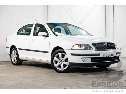 06/2008 Skoda Octavia Elegance FWD 1Z 4D Sedan White 2.0L - photo 1