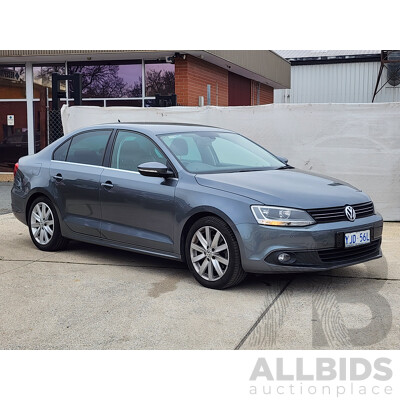 10/2012 Volkswagen Jetta 118 TSI Comfortline 1KM MY13 4d Sedan Grey 1.4L