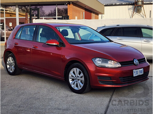 04/2014 Volkswagen Golf 90 TSI Comfortline AU MY14 5d Hatchback Red 1.4L - photo 1