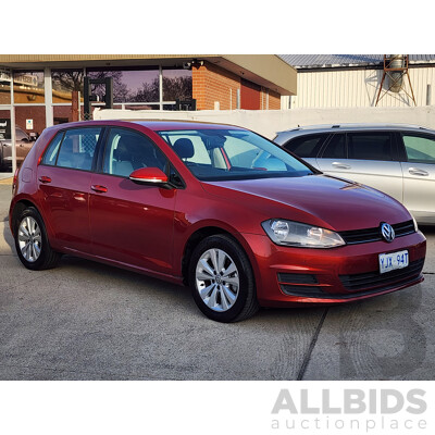 04/2014 Volkswagen Golf 90 TSI Comfortline AU MY14 5d Hatchback Red 1.4L