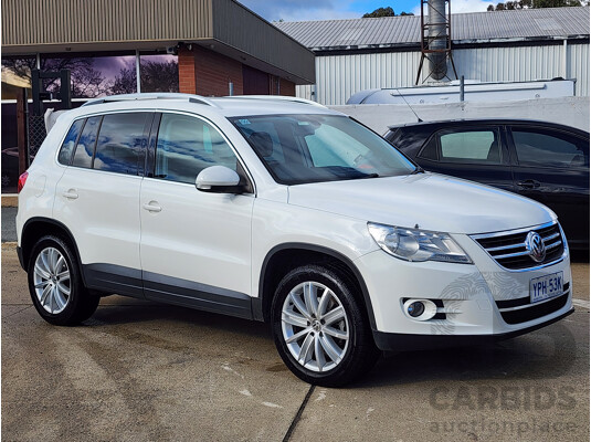 05/2010 Volkswagen Tiguan 147 TSI 5NC MY10 4d Wagon White 2.0L - photo 1