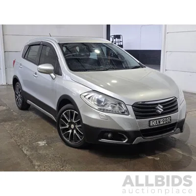 10/2015 Suzuki S-Cross GLX JY 4D Wagon Silky Silver Metallic 1.6L