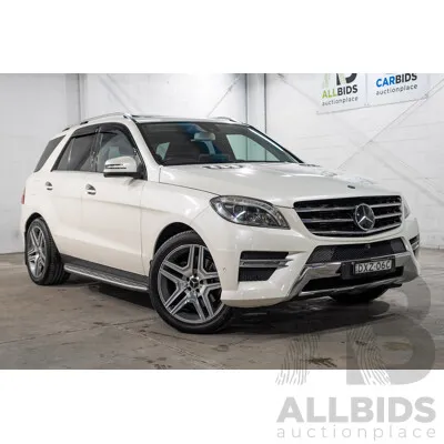 09/2013 Mercedes-Benz ML350CDI Bluetec (4x4)166 4d Wagon White Turbo Diesel 3.0L