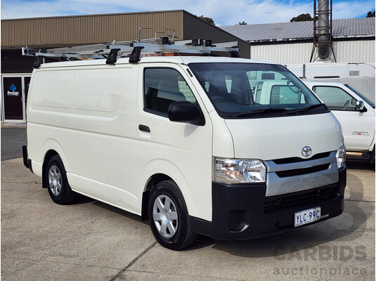 04/2016 Toyota Hiace LWB KDH201R MY15 4d Van White 3.0L - photo 1