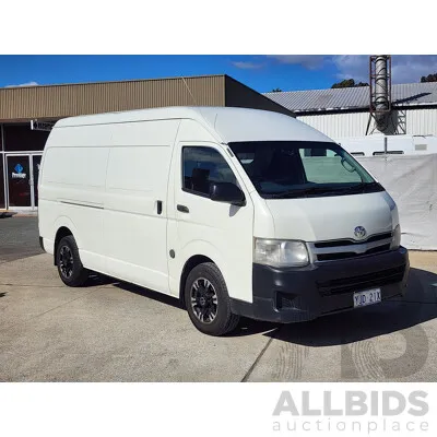 06/2012 Toyota Hiace SLWB KDH221R MY12 UPGRADE 4d Van White 3.0L