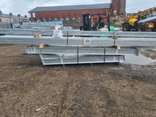 Unused Galvanised Steel Frame Agricultural Building 60' x 20' x 12' with Purlins - photo 1