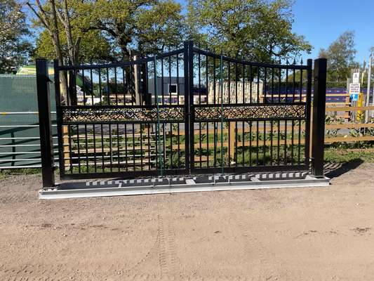 Unused Steel Post Gate - photo 1