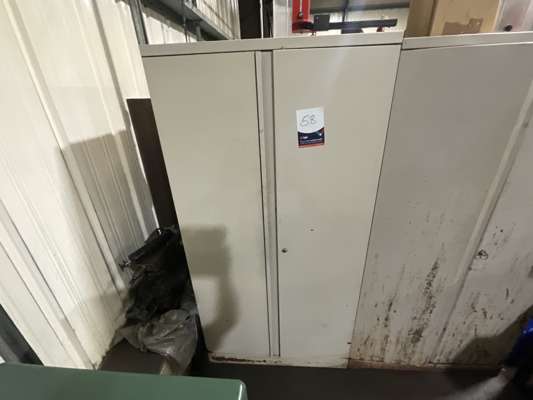 Metal Storage Unit & Contents as Lotted - photo 1