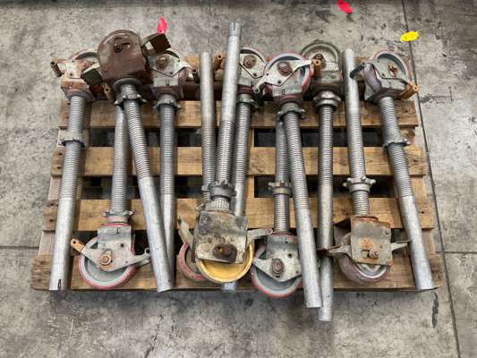 Approx. 12 x Scaffold Casters - photo 1