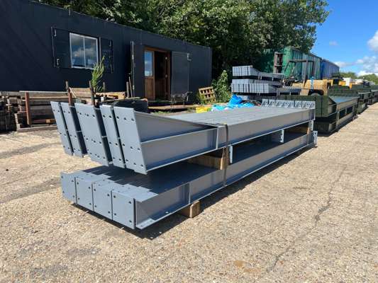 Steel Frame Building 45' x 25' x 10' – 3no 15' Bays – 12.5° Roof Pitch - photo 1