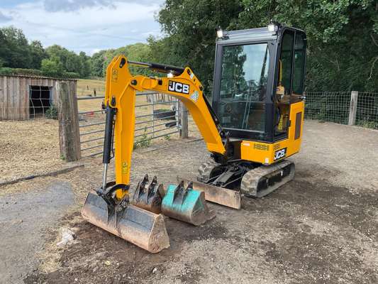 2021 JCB 15C Rubber Tracked Compact Excavator - photo 1