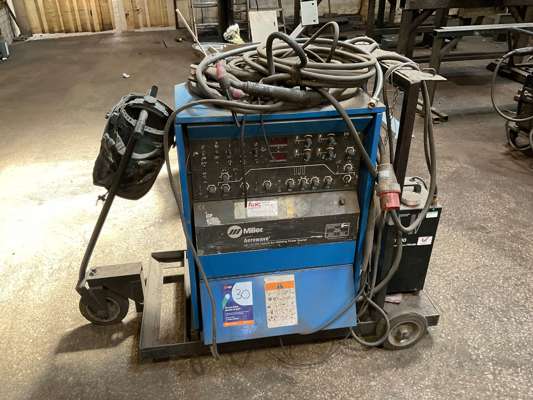 Miller Aerowave CC-AC/DC Hybrid Arc Welding Power Source 415V - photo 1