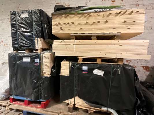 Quantity Lengths Timber on 5 Pallets - photo 1