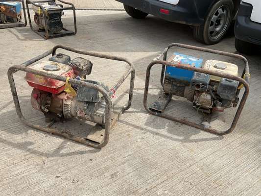2 x Portable Petrol Generators — photo 1