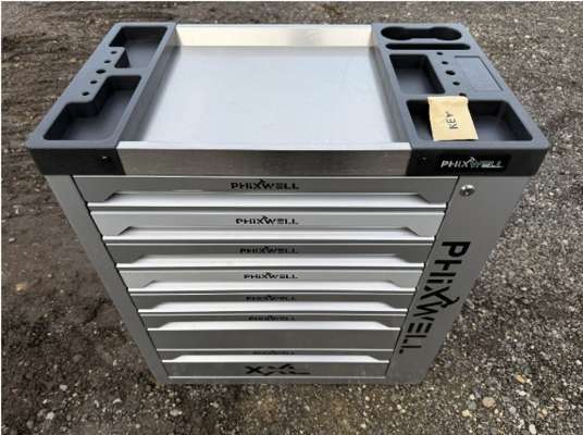 Unused Phixwell Workbench 7 Drawers, 6 Trays complete with Tools, Castors & Handle (Silver) - photo 1