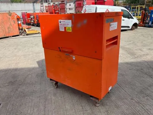 Mobile Large Tool Vault - Locked - No Key