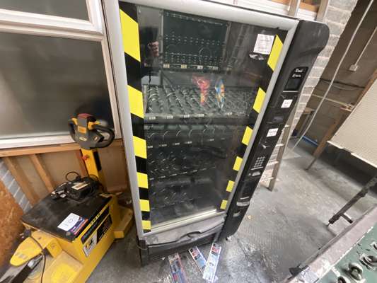 Vending Machine - photo 1