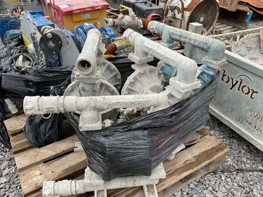 4 x Blagdon Pumps
