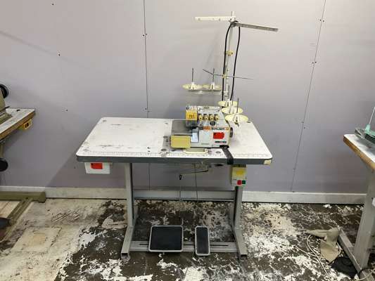 Siruba 757K 516M2-35 2-Needle 5-Thread Overlock Industrial Sewing Machine 240V - photo 1