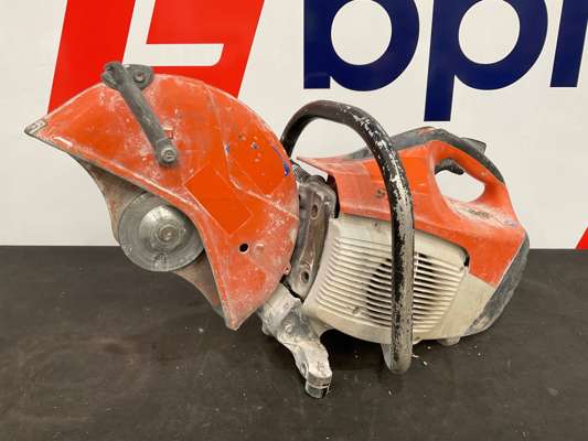 Stihl Petrol Cut Off Saw - photo 1