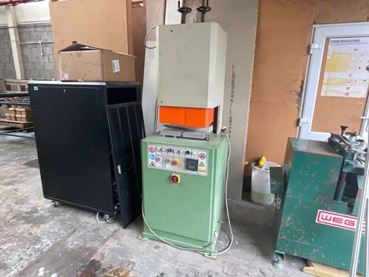 PVC Single Head Welder For Window Manufacturer