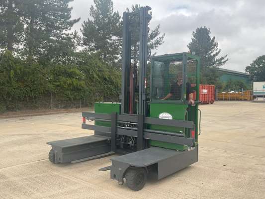 Combilift-C2500 Multi-Directional Electric Forklift Truck & Charger 415V - photo 1