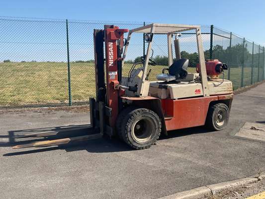 Nissan BGF03A40U LPG Forklift Truck - photo 1