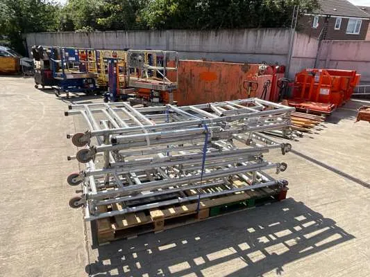 4 x Mobile Scaffolding Platforms