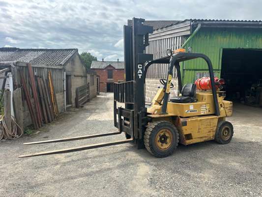 CAT V80E LPG 4T Forklift Truck - photo 1