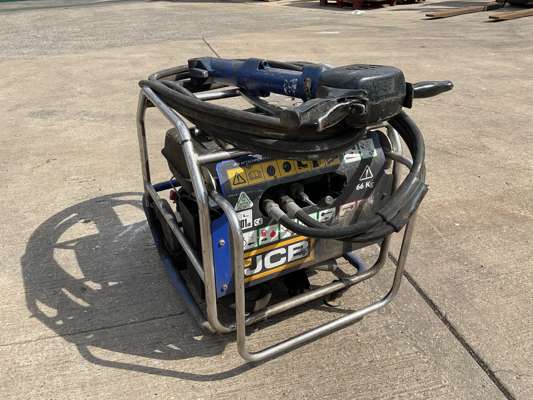 JCB Beaver Hydraulic Petrol Power Pack & Hand Held Breaker — photo 1