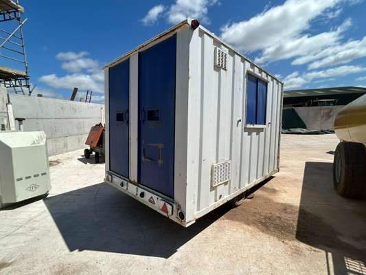 2013 12ft x 9ft Towable Mobile Welfare