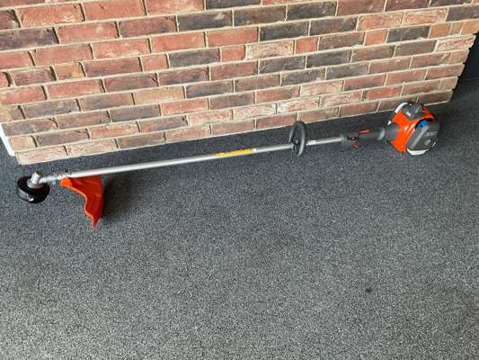 Husqvarna 329L Trimmer