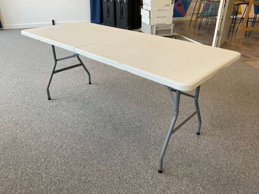 5 x Folding Portable Plastic Tables - photo 1