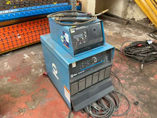 Miller Deltaweld 402 Welder 415V — photo 1