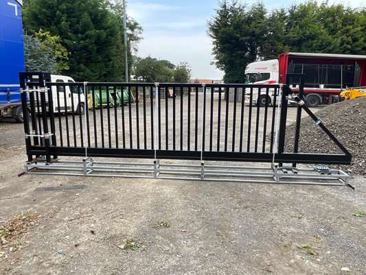 2025 Electric Cantilever Sliding Gates - Door Size 20ft x 4.7ft - photo 1