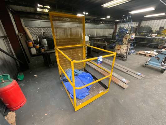 Forklift Truck Man Cage — photo 1