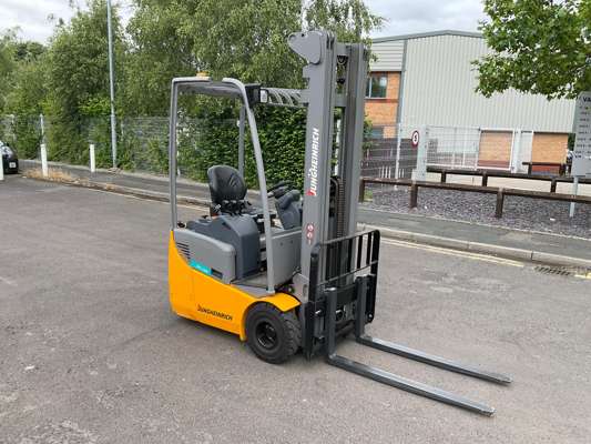 2021 Jungheinrich EFG 110k 950kg 24V Electric Counterbalance Forklift - photo 1
