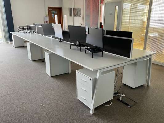 Bank of 8 Face to Face Desks with 4 x Dividers plus 8 x 3 Drawer Pedestal Drawers
