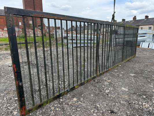 Gate 23ft (1)x1.8m (h) - photo 1
