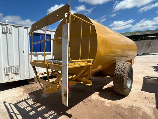 2004 Single Axle Towable Bowser
