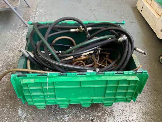 Quantity of Hydraulic Hoses & Injection Hoses - photo 1