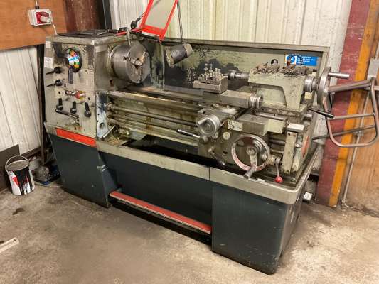 Colchester Triumph 2000 Metal Working Lathe 415V - photo 1