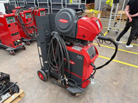 Fronius iWave 300i DC Tig Welder - 33391942 - photo 1