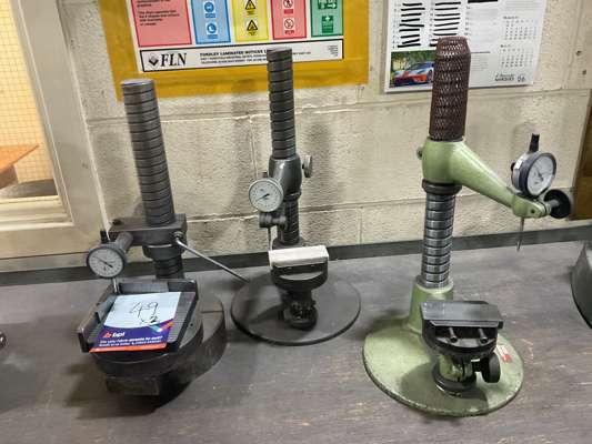 3 x Metal Comparator Measuring Devices - photo 1