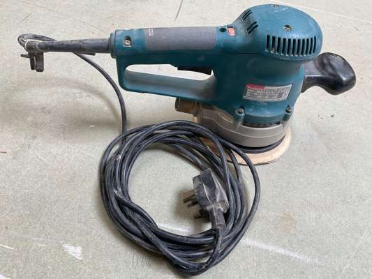 Makita BO6030 6” Orbital Sander 240v - photo 1
