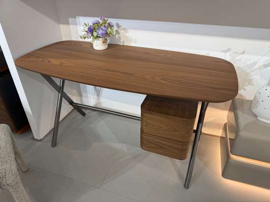 Boxed New High-Quality Jasper Style Minimalist Office Desk