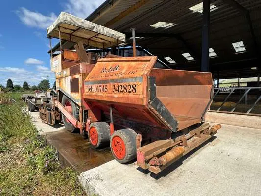 BG Pavers BGP 230 HDT2548 - Wheeled Asphalt Paving Machine