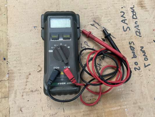 Iso-Tech IDM63 Digital Multimeter - photo 1