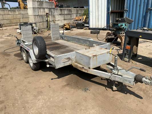 Indespension V675 Beaver Tail Twin Axle Plant Trailer - photo 1