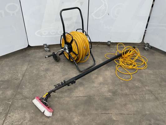 Window Cleaning Hose Reel & Gardiner 7 Section Telescopic Window Cleaning Brush
